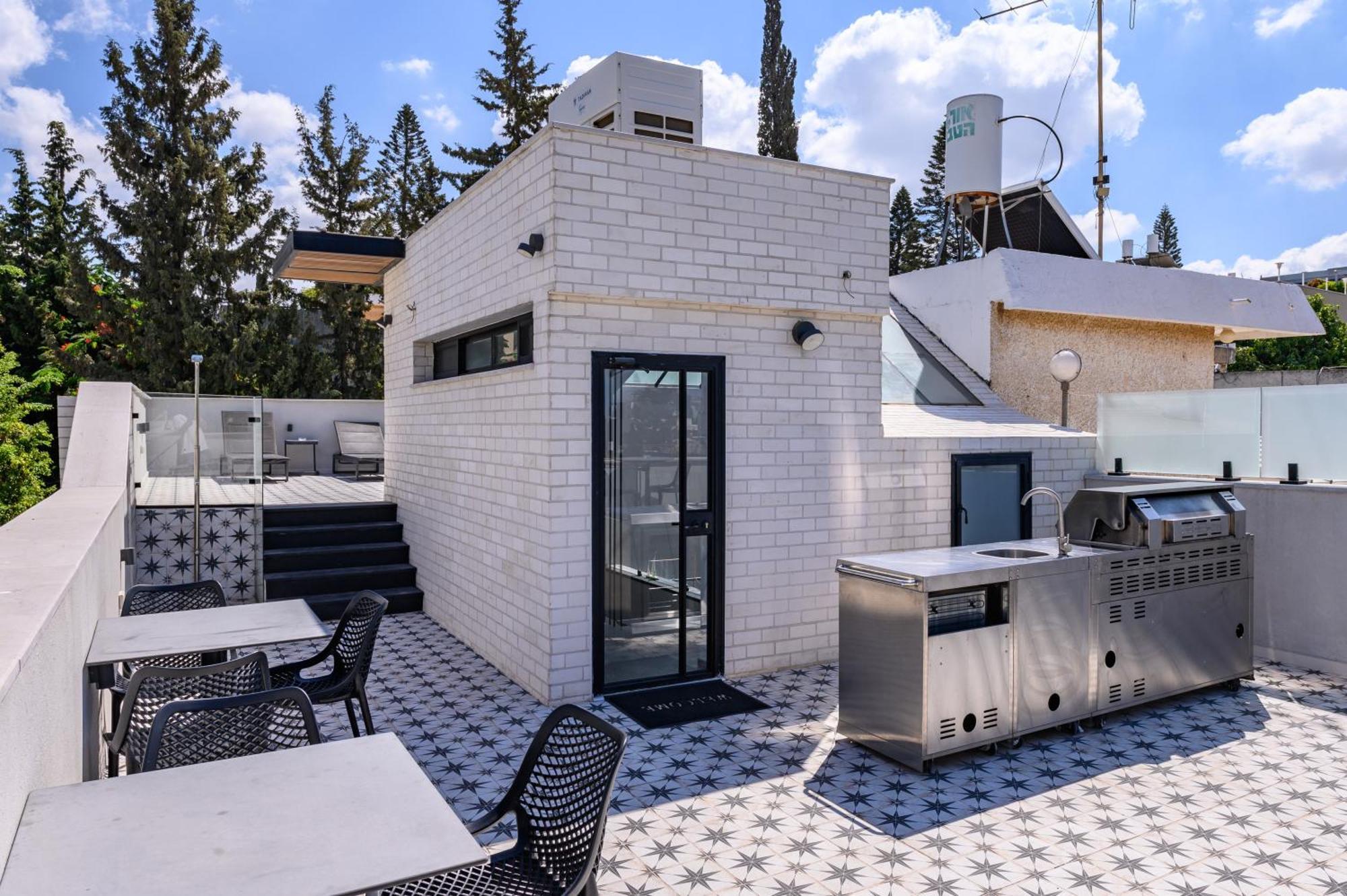 Rokah Luxury Villa At Ramat Hahayal Tel Aviv Buitenkant foto