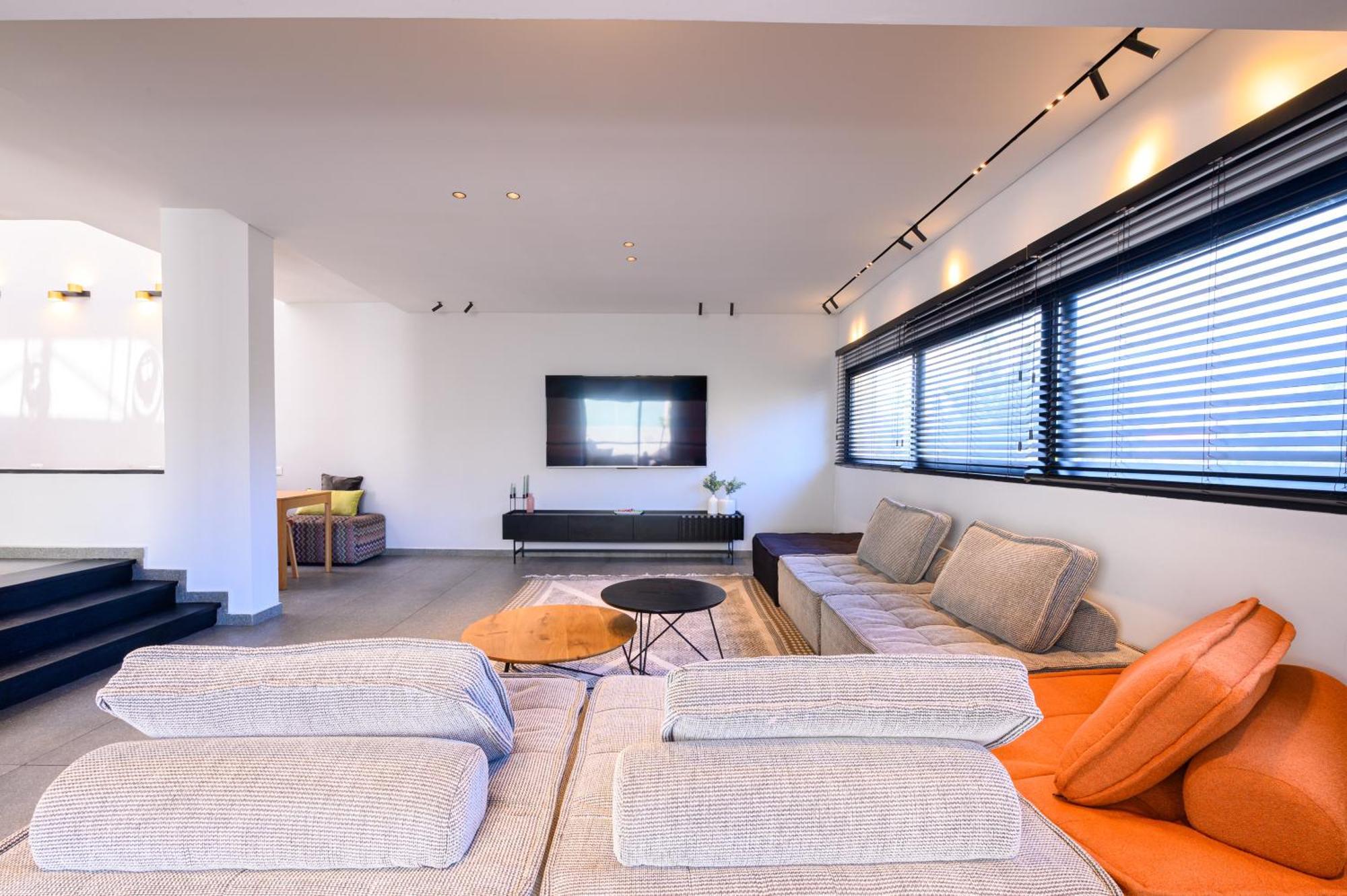Rokah Luxury Villa At Ramat Hahayal Tel Aviv Buitenkant foto