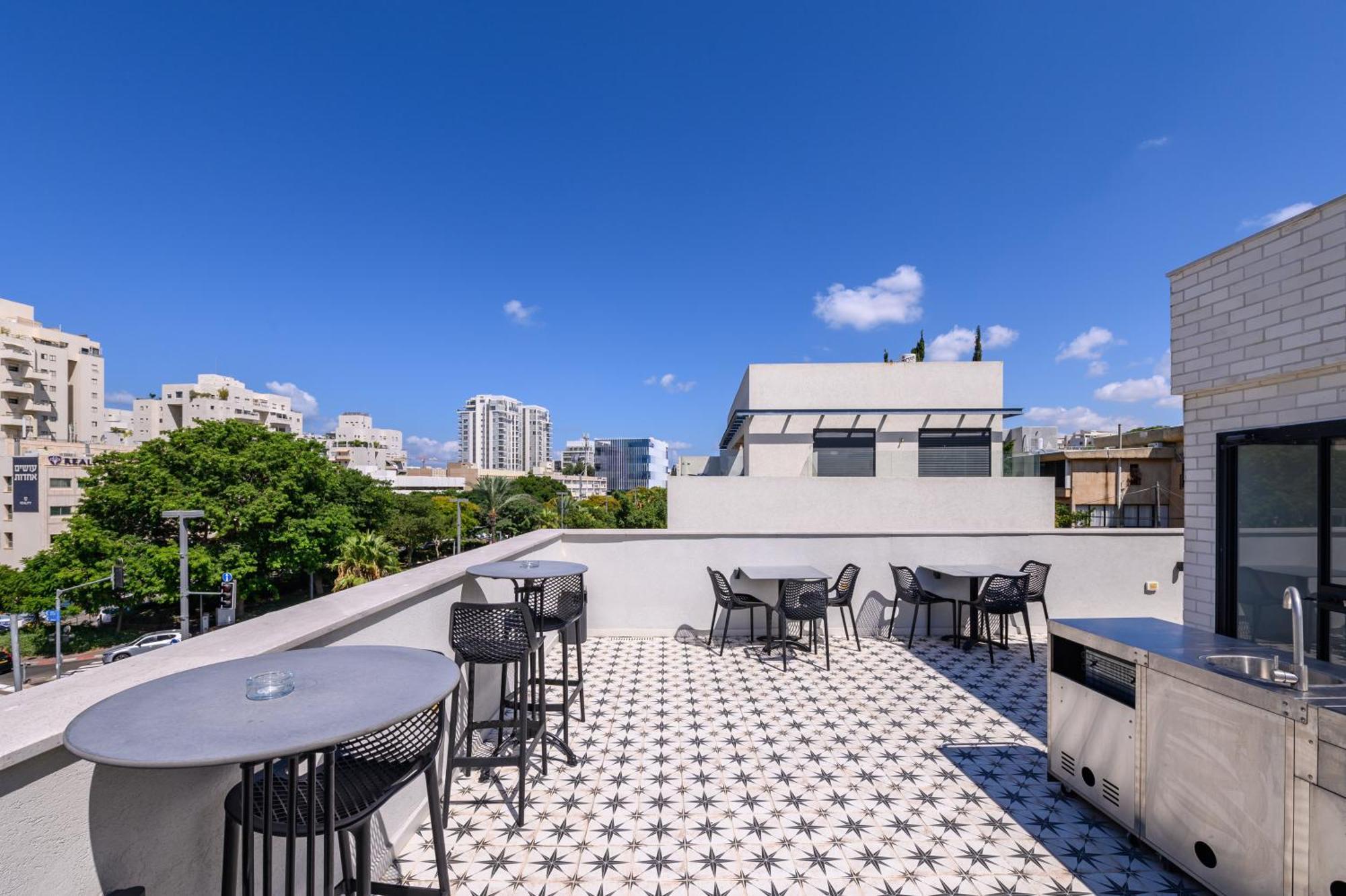 Rokah Luxury Villa At Ramat Hahayal Tel Aviv Buitenkant foto