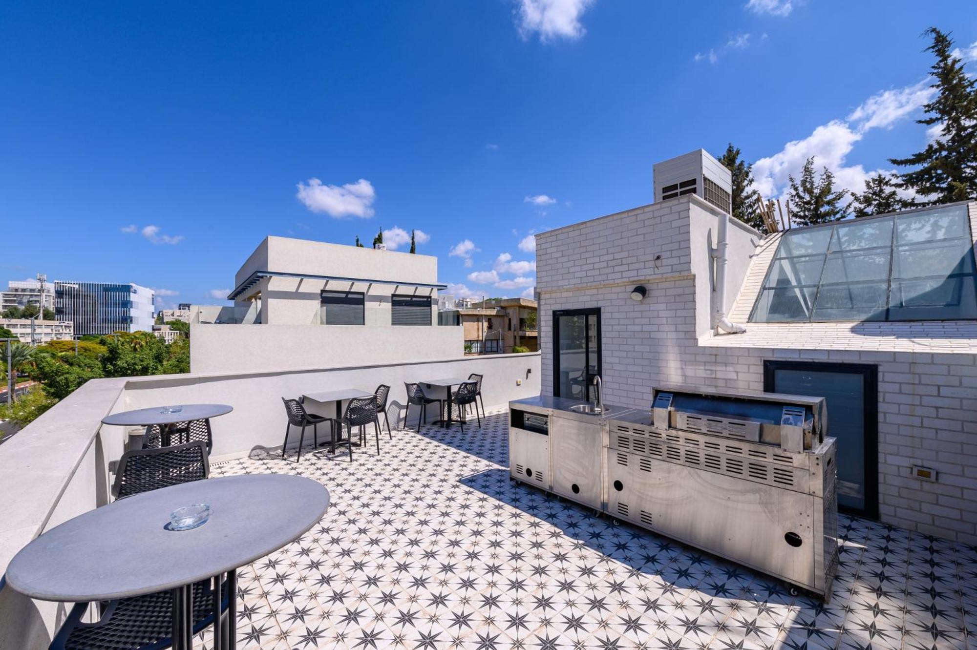 Rokah Luxury Villa At Ramat Hahayal Tel Aviv Buitenkant foto