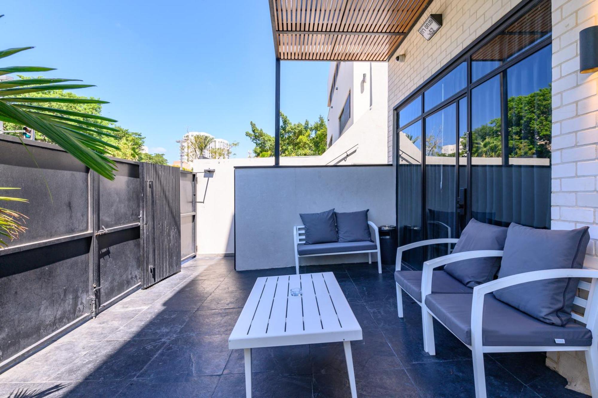 Rokah Luxury Villa At Ramat Hahayal Tel Aviv Kamer foto