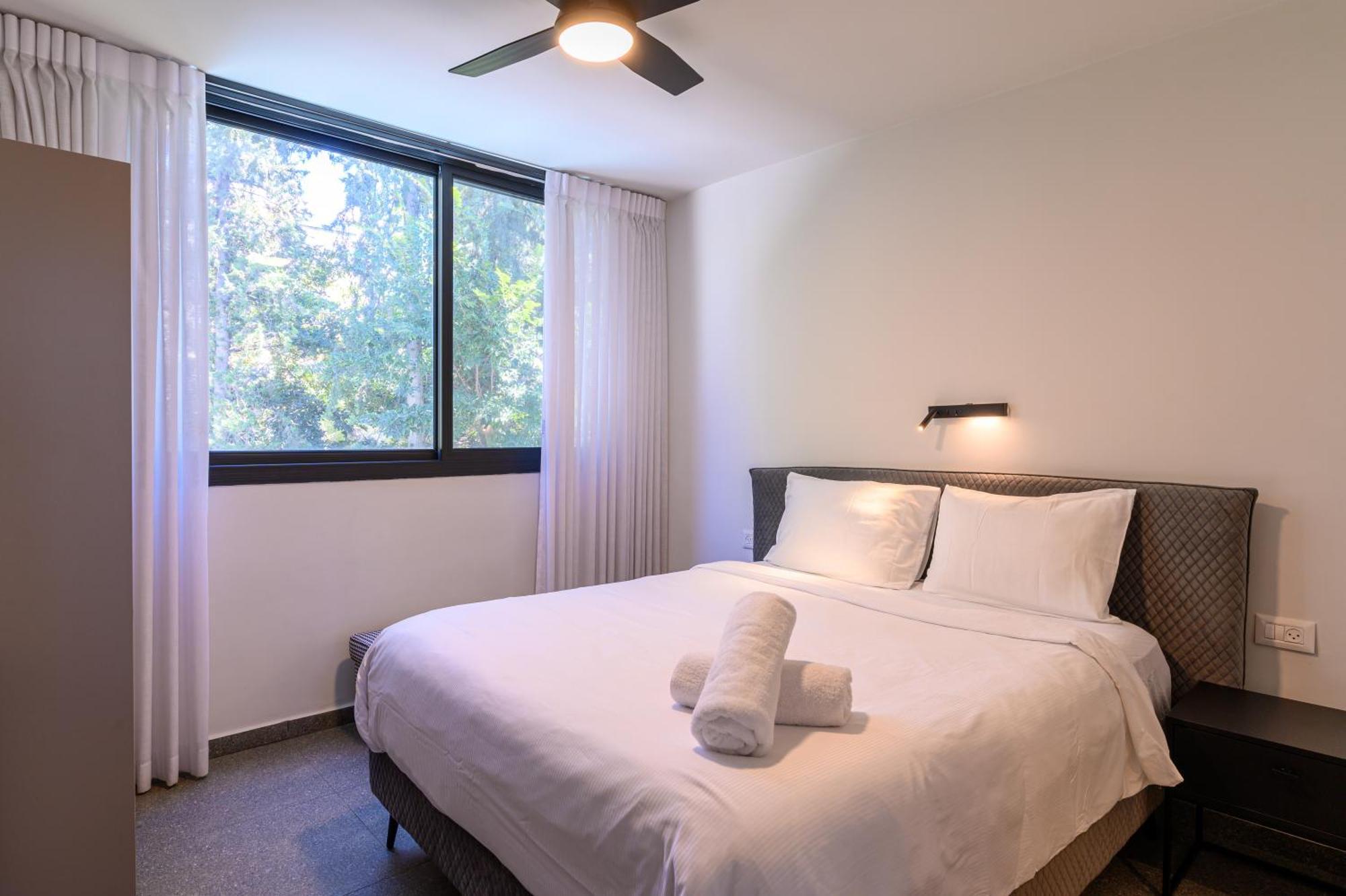 Rokah Luxury Villa At Ramat Hahayal Tel Aviv Buitenkant foto