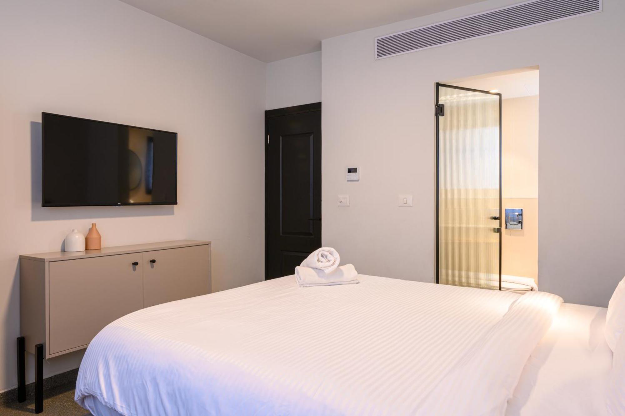 Rokah Luxury Villa At Ramat Hahayal Tel Aviv Kamer foto